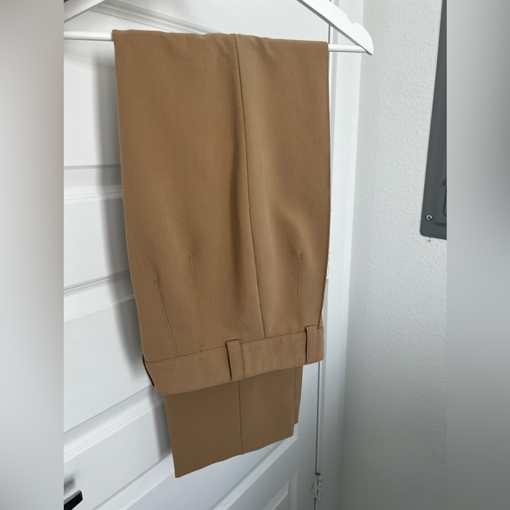 FULL LENGTH PANTS
taupe brown
